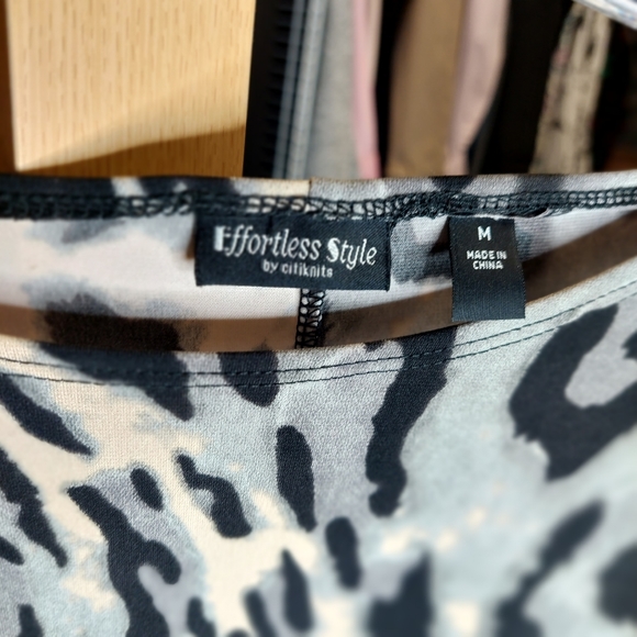 Effortless Style • animal print slip on pullover dress sheath gray career medium - Picture 9 of 16